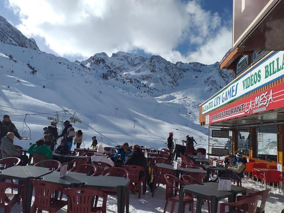 En Pleine Montagne Avec Vue Sur Marmottes La Mongie